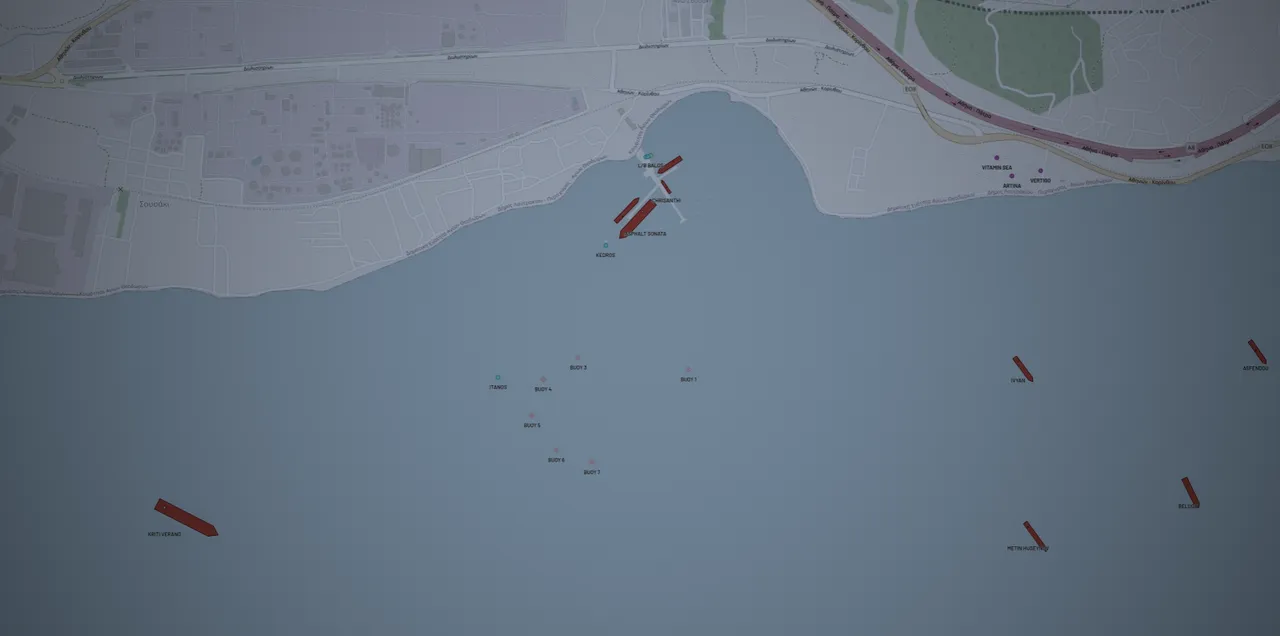 Live port traffic in the Navitrak map, zooming from a gulf-wide view of every vessel down to a terminal close-up with tankers alongside the jetty and the buoy field.